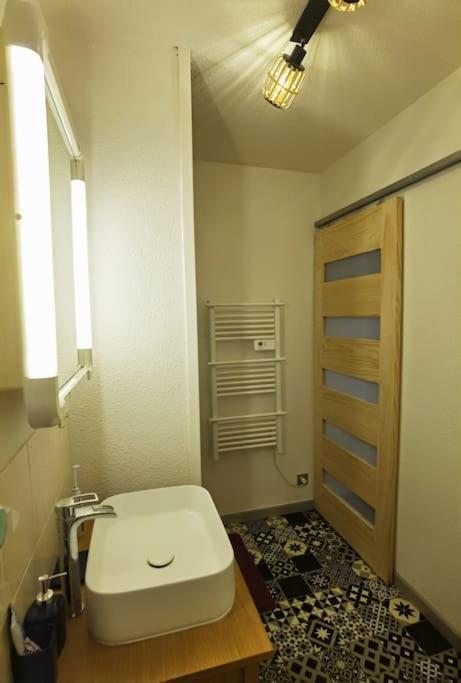 Cosy T1bis Proche Centreville, Petit Port, Audencia Apartamento Nantes